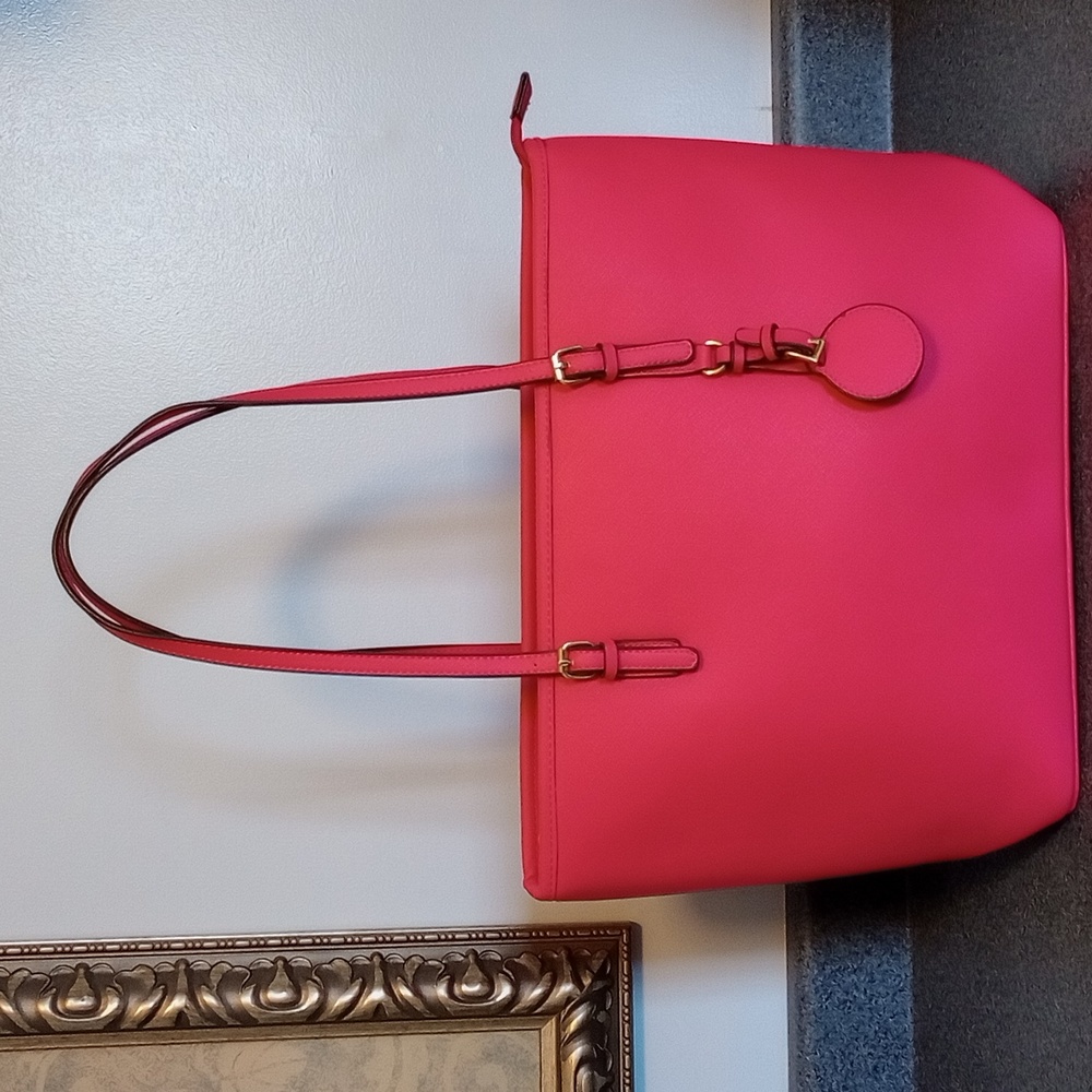 Barbie pink tote NWT